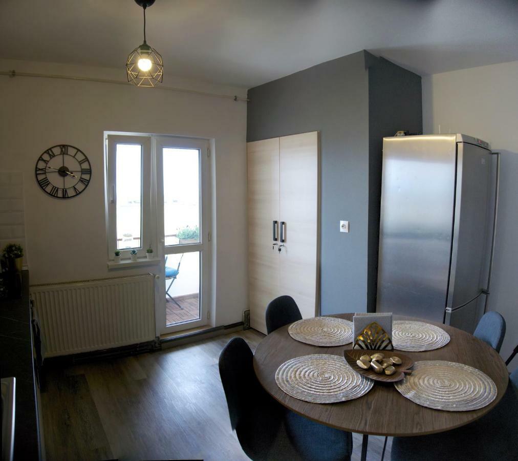 Lunii 6 Apartment คลูจ-นาโปกา ภายนอก รูปภาพ