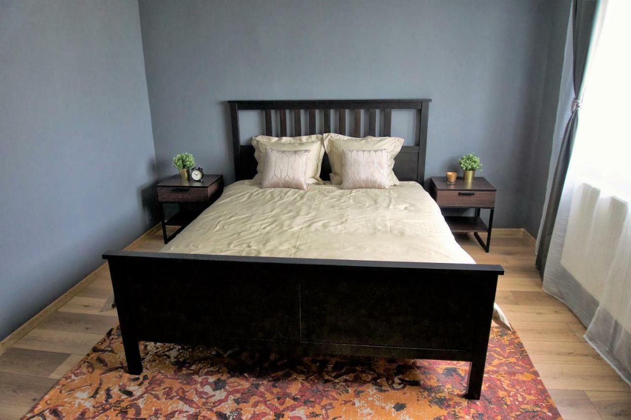 Lunii 6 Apartment คลูจ-นาโปกา ภายนอก รูปภาพ