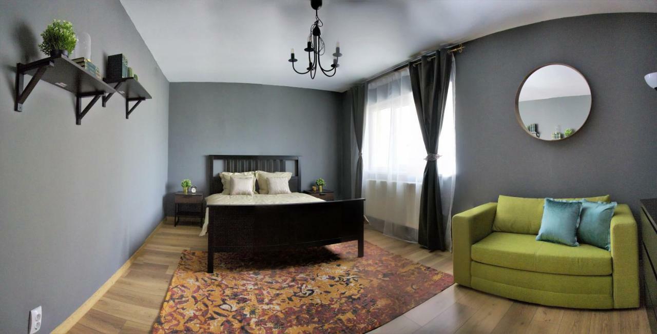 Lunii 6 Apartment คลูจ-นาโปกา ภายนอก รูปภาพ
